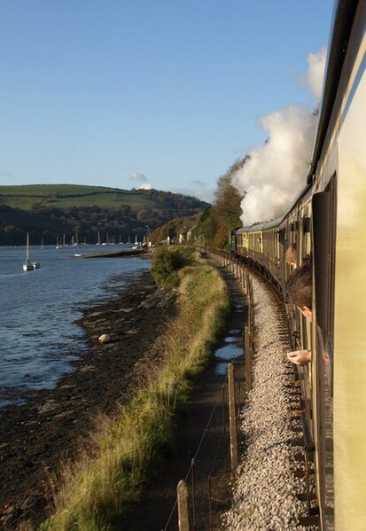 File:Steam train approaching Britannia Crossing - geograph.org.uk - 1033841.jpg