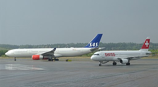 ສະຕັອກໂຮມ SAS Airbus 330 LN-RKS 02
