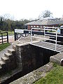 English: The Trent and Mersey canal in Stone in the Staffordshire in England. Français : Le Canal de Trent et Mersey à Stone dans le Staffordshire en Angleterre.