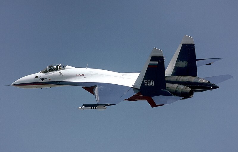 File:Su-27 (12685436864).jpg