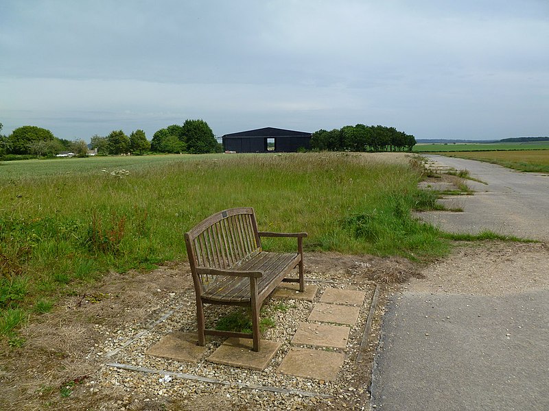 File:Tarrant Rushton, memorial seat - geograph.org.uk - 2485319.jpg