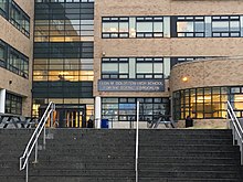 Die Leon M. Goldstein High School für die Wissenschaft.jpg