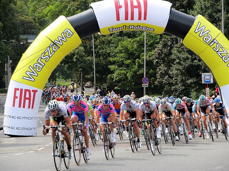 File:Tour de Pologne 2011 Warsaw 1.jpg