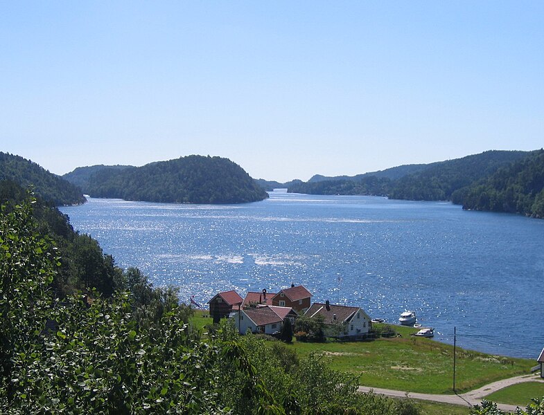 File:Trysfjord.jpg