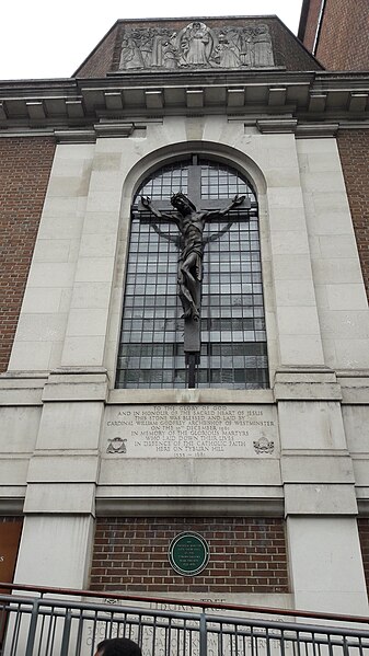 File:Tyburn Convent Chapel, London.jpg