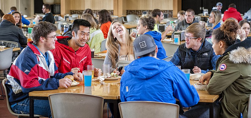 File:UMary dining.jpg