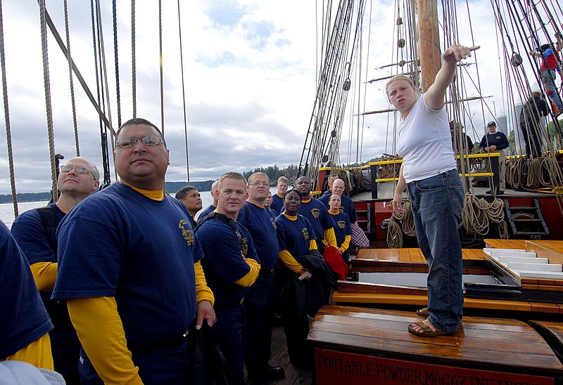 File:US Navy 080828-N-1531D-033 A deckhand from the Lady Washington educates chief petty officer selectees.jpg