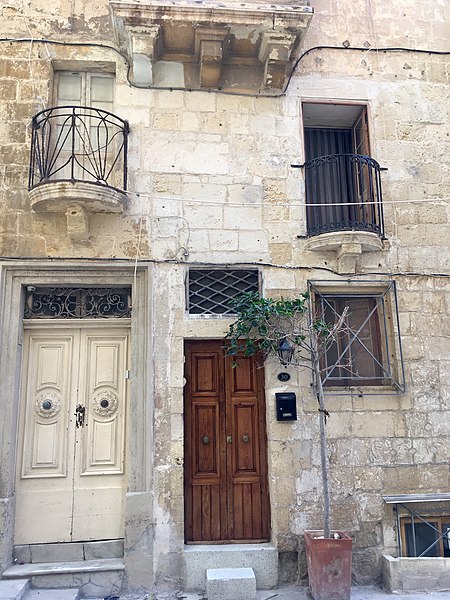 File:Valletta, June 2018 08.jpg
