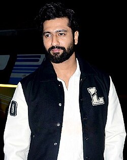 Vicky Kaushal snapped promoting Zara Hatke Zara Bach Ke on the sets of The Kapil Sharma Show (cropped).jpg