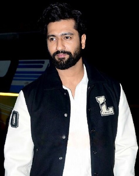 Image: Vicky Kaushal snapped promoting Zara Hatke Zara Bach Ke on the sets of The Kapil Sharma Show (cropped)