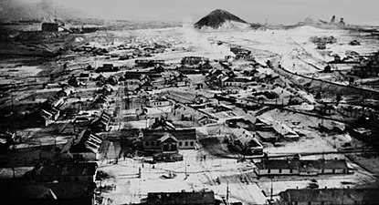 Le complexe industriel du camp de concentration de Vorkoutlag. Situé à 160 km au-dessus du cercle polaire arctique, Vorkouta comptait une population d’environ 15 000 habitants et environ 50 camps avec plus de 50 000 détenus.