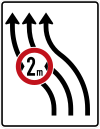 Zeichen 515-12 - Verschwenkungstafel - ohne Gegenverkehr mit integriertem Zeichen 264 StVO - dreistreifig nach links (1600x1250);  StVO 2017.svg