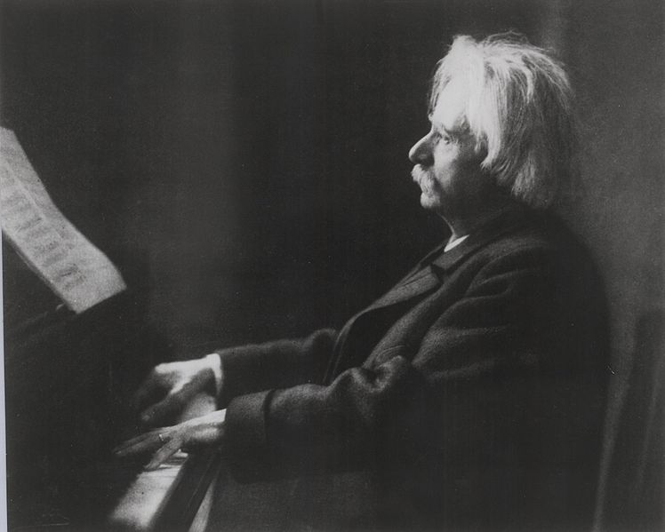 File:(Edvard Grieg at the piano) (3470723302).jpg