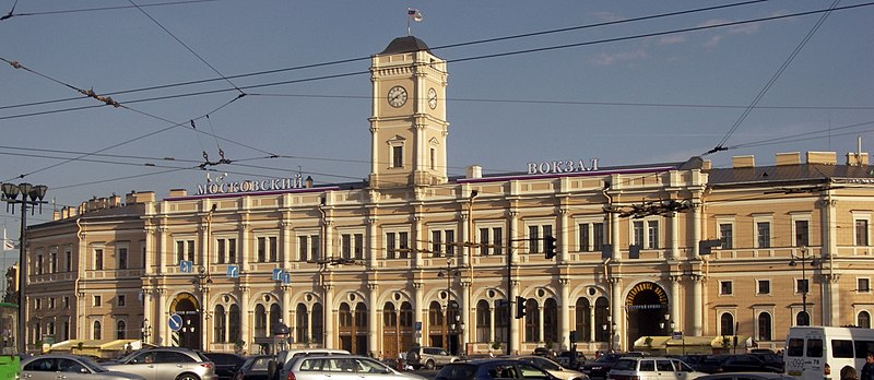 File:Московский вокзал (вид с ст.м.Площать Восстания).jpg