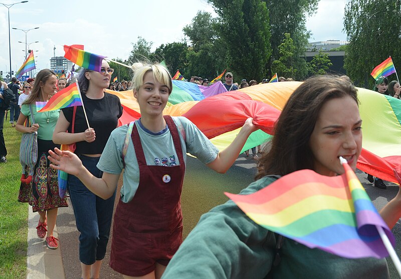 File:02019 1034 (2) Rzeszów Pride.jpg