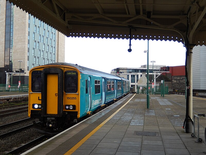 File:150255 at Cardiff Central railway station, 9 November 2014.jpg