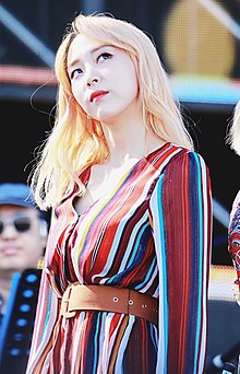 180519 문별 04 (برش خورده) .jpg