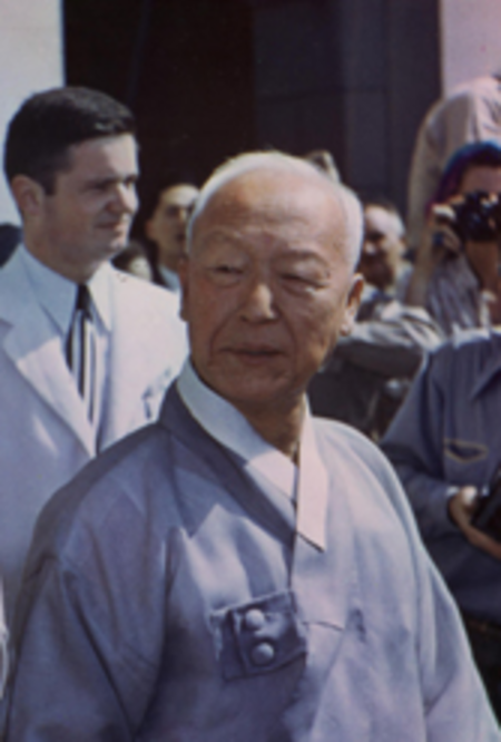 Tập_tin:1948._08._15_우남_이승만_컬러_사진.png