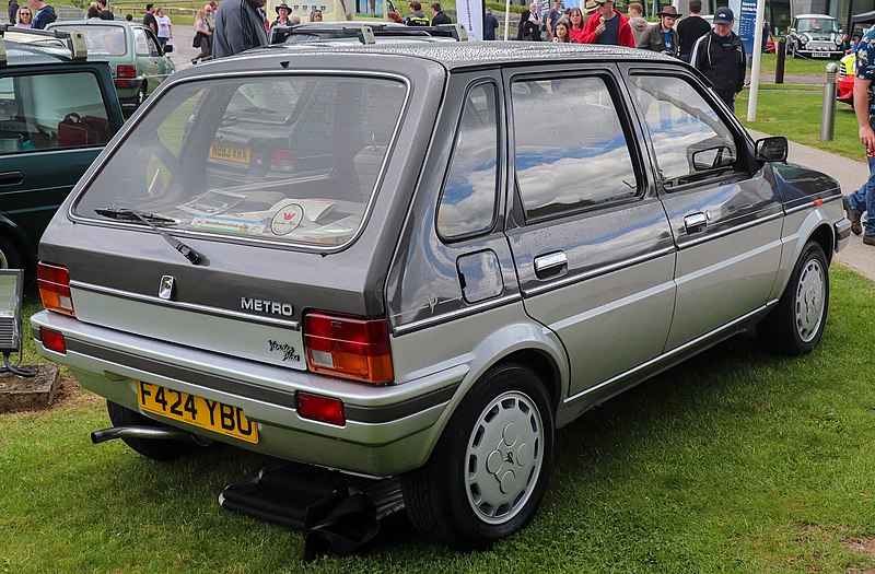 File:1988 Austin Metro Vanden Plas 1275cc Rear.jpg