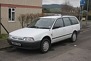 Nissan Primera Traveller (1990−1995)