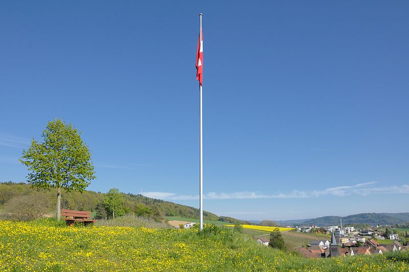 File:2014-04-17 14-53-25 Switzerland Kanton Schaffhausen Dörflingen Dörflingen.jpg