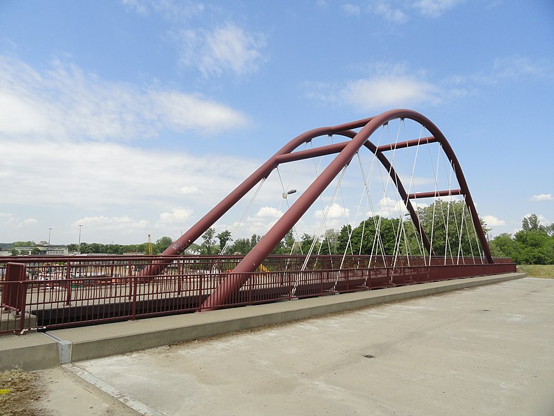 File:2018 Warszawa Modlińska most nad Kanałem Żerańskim, 2.jpg
