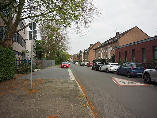 2023 04 16 Nießenstraße (Krefeld)