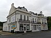 7, 9 ve 11 South Road, Preston Village, Brighton (NHLE Code 1380946) (Eylül 2011) (3) .jpg