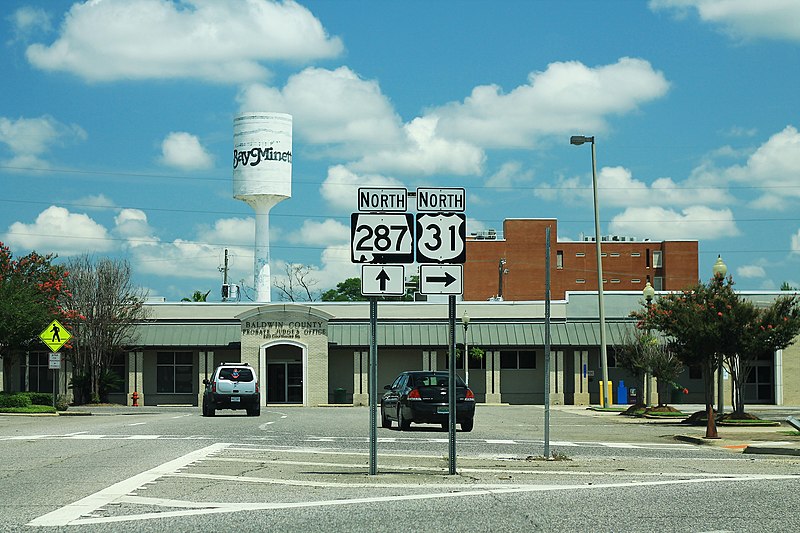 File:AL287 North Start at US31 Roundabout (42501579754).jpg