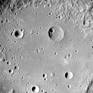 Apollo 16 image of interior of Mendeleev. Harden is in lower right. Benedict is along bottom edge. Fischer is above center, and Richards is in upper left. AS16-M-0874.jpg