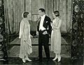 A Man of Stone (1921), avec Martha Mansfield (à g.), Conway Tearle et Betty Howe
