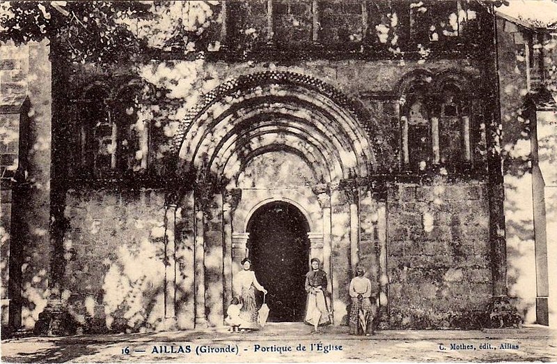 File:Aillas - église 4.jpg