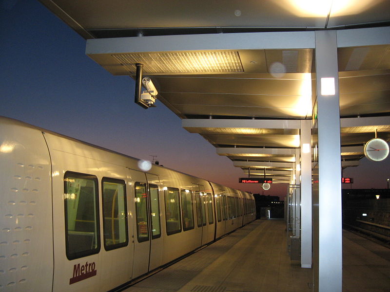 File:Amagerstrandmetro.JPG