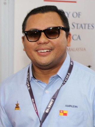 <span class="mw-page-title-main">Amirudin Shari</span> Malaysian politician