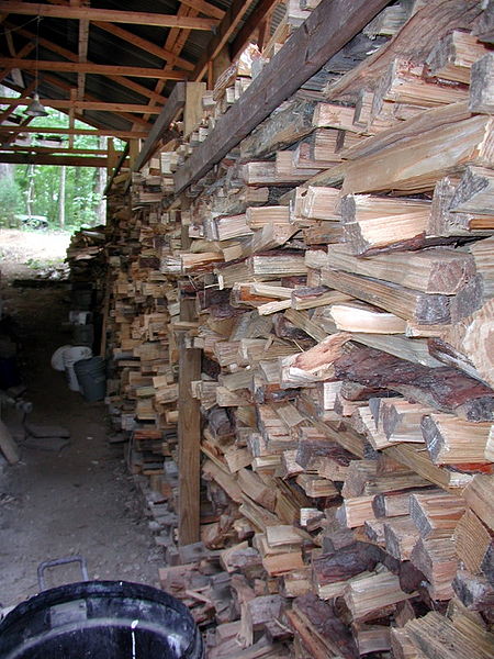 File:Anagama wood stacks (2517048644).jpg