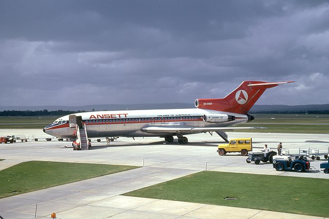 Ansett Boeing 727-100 at Perth Airport in 1971