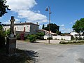 Français : Place centrale d'Anzex, Lot-et-Garonne, France