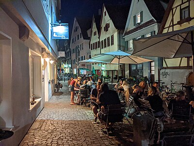 Außenbereich von Schmitz Katze in Tübingen.jpg