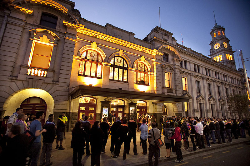 File:Aucklandtownhallnight.jpg