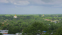 Bago, Myanmar (15168477180).jpg