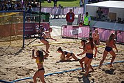 Deutsch: Beachhandball bei den Olympischen Jugendspielen 2018; Tag 3, 10. Oktober 2018; Mädchen, Vorrunde, Gruppe B - Niederlande-Argentinien 2:0 English: Beach handball at the 2018 Summer Youth Olympics at 10 October 2018 – Girls Preliminary Round Group B‎ – Netherlands-Argentina 2:0