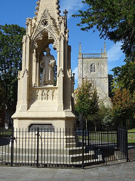 File:Bishop Hooper Monument - geograph.org.uk - 6268078.jpg