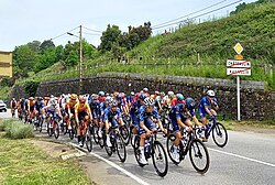 Boucles de l'Aulne 2023 peloton.jpg