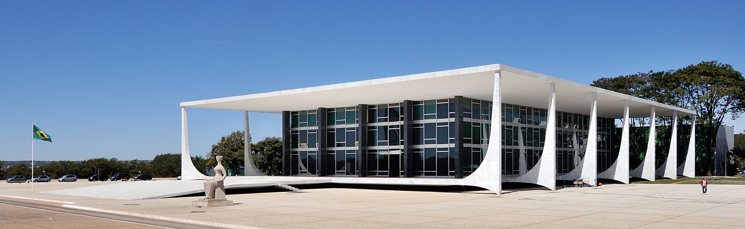 Picture 2: Supreme Federal Court of Brazil, Brasília. (Original resolution: 3 880 × 1 196 pixels)