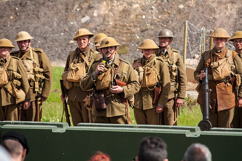 File:British WW1 Soldiers (7528010132).jpg