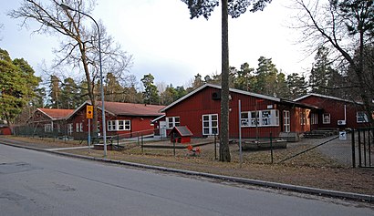 Vägbeskrivningar till Bromma Enskilda Skola med kollektivtrafik