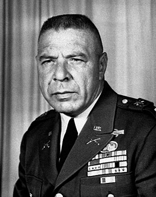 <span class="mw-page-title-main">Arthur D. Simons</span> United States Army Special Forces colonel