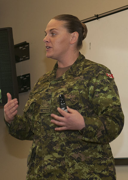 File:Canadian Forces brief Vermont Army National Guard on women in combat roles 150912-Z-QI027-0003.jpg