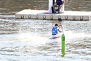 Deutsch: Kanusport bei den Olympischen Jugendspielen 2018; Tag 10, 16. Oktober 2018; Finale Jungen Einer-Kajak-Slalom: Lan Tominc (Slowenien, Gold) - Guan Changheng (China, Silber) - Tom Bouchardon (Frankreich, Bronze) English: Canoeing at the 2018 Summer Youth Olympics at 16 October 2018 – Boys' K1 slalom Gold Medal Race: Lan Tominc (Slovenia, gold) - Guan Changheng (China, silver) - Tom Bouchardon (France, bronze)