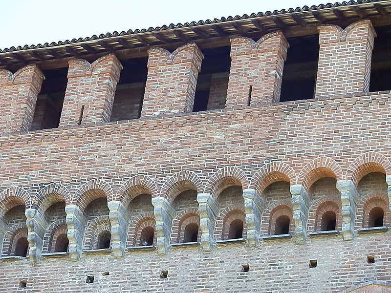 File:Castello Visconteo 21.JPG